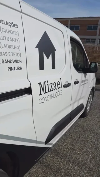 Instagram post from nos_somos_amarelo. This post is in position 1.